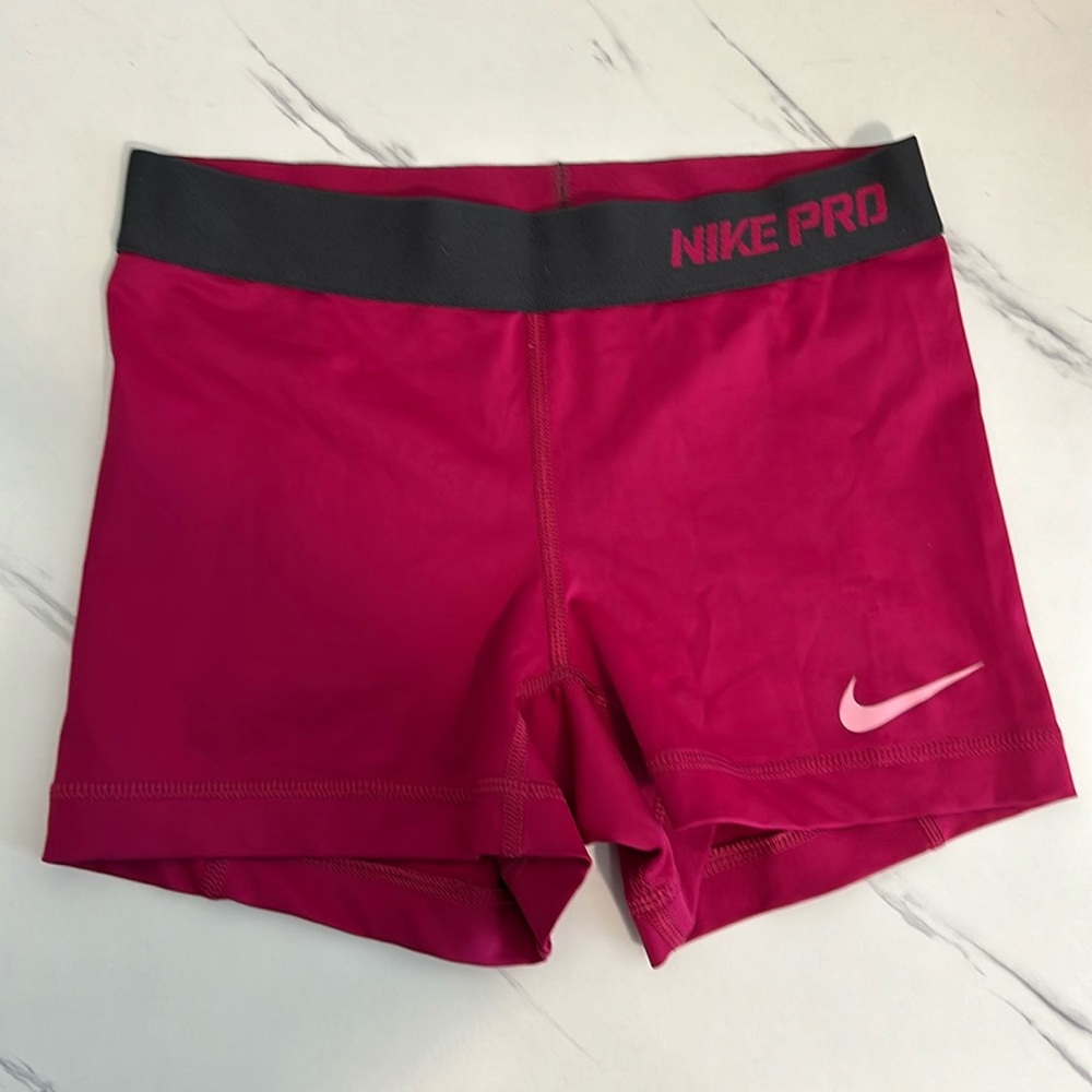 NIKE— Nike Pro Dri-Fit 3” Shorts